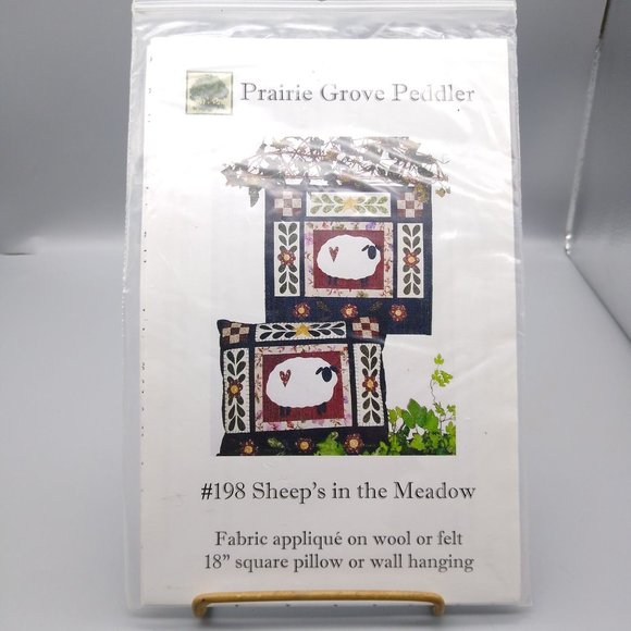 UNUSED Sheeps in the Meadow Sewing Patterns Kit, 2005 Prairie Grove Peddler - Picture 2 of 3